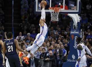 Westbrook en démonstration