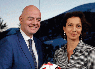 FIFA-UNESCO-PAM Onze millions de ballons dans les écoles.