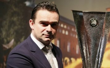 Ajax-Overmars: “Ce que gagne un joueur du Real, chez nous c’est pour toute l’équipe”
