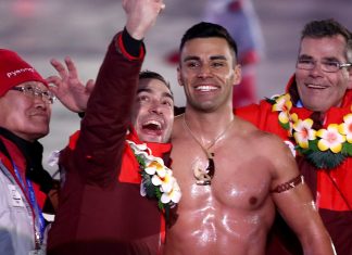 Tokyo 2020 : le Tongien Taufatofua veut marquer l’histoire en participant à trois éditions dans trois sports différents