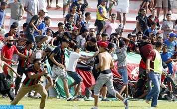 Football : une trentaine d’éléments des forces publiques et deux supporters des FAR blessés dans des incidents de violence après le match FAR-RSB (autorités locales)