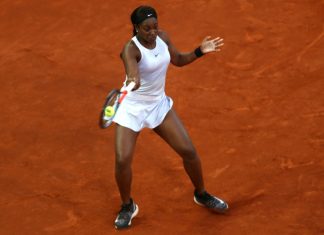 Stephens file au 3e tour