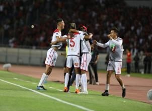 Botola Maroc Télécom D1 (Mise à jour 27è journée): le WAC champion à une journée de la fin après sa victoire (4-1) face à l’OCK