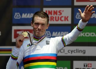 Dennis sort du silence après son abandon