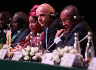 Télescopage entre la CAN et la Mundialito