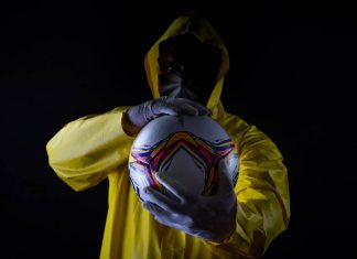 Coronavirus : des experts recommandent le port du masque obligatoire pour rejouer en Bundesliga