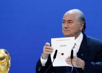 Coupe du monde 2022 : Sepp Blatter suggère de retirer l’organisation au Qatar