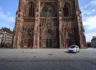 France :  un match de foot inter-quartiers réunit 400 personnes, colère des élus