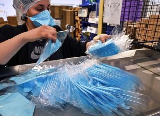 Le Maroc se positionne dans la course mondiale aux masques (Le Monde)