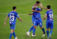 إشبيلية يقترب من حجز آخر بطاقات دوري الأبطال