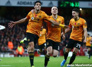 الذئاب على بعد خطوة من المسابقة الثانية أوروبيا