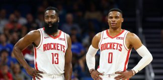 NBA: روكس يفوز بصعوبة على المتصدر ميلووكي باكس