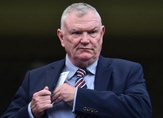 Le président de la Fédération anglaise de football contraint de démissionner après des propos racistes