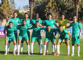 لاعبو الكاك يضربون عن التداريب