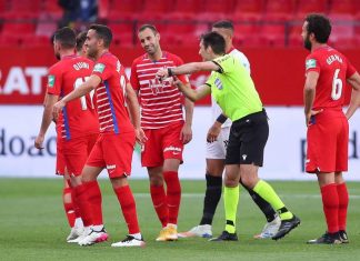 Insolite : un arbitre fait revenir les joueurs de Séville-Grenade pour disputer une minute…oubliée