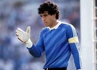 الكاف يحتفل بالأسطورة بادو الزاكي