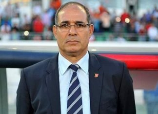 بادو الزاكي ينفي ارتباطه بمولودية العاصمة الجزائرية