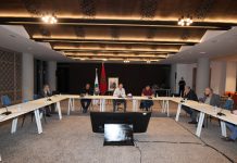 فوزي لقجع يجتمع مع رؤساء العصب الجهوية