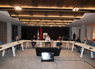 فوزي لقجع يجتمع مع رؤساء العصب الجهوية