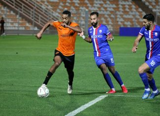 المغرب التطواني يشكو حكم مباراته أمام بركان