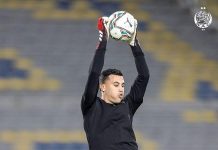 خروج اضطراري لحارس الوداد عيسى السيودي ضد نهضة بركان