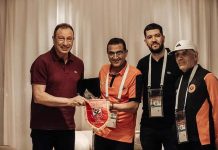 في غياب لقجع، تبادل الهدايا بين نهضة بركان والأهلي المصري بالدوحة