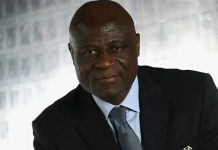 فضائح الكاف تتواصل … إيقاف الرئيس السابق كونستانت عوماري