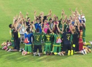 خصم الرجاء في ورطة قبل نهائي الكاف