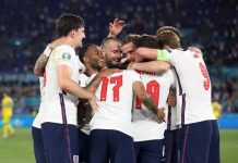 تغريم منتخب إنجلترا بسبب استخدام جمهوره الليزر ضد الدانمارك