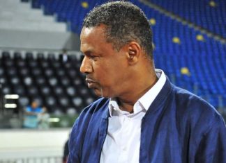 مسؤول الكاف يلغي الندوة الصحفية و يغضب لسعد الشابي