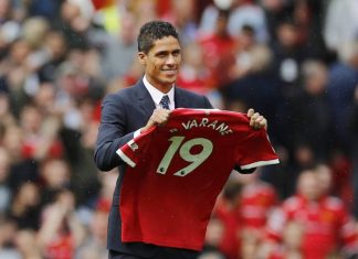 Premier League: Raphaël Varane officiellement à Manchester United