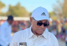 رئيس الكاف السابق يتعرض لحادثة سير