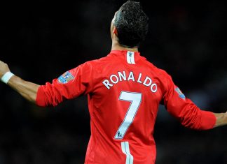 Manchester United: Ronaldo récupère bien le numéro 7 de Cavani cette saison