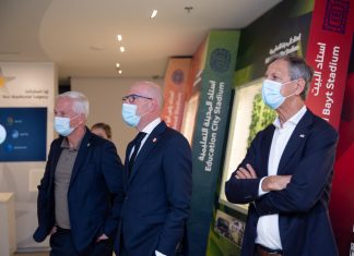 قطر 2022: استاد راس أبو عبود المونديالي يستقبل وفداً من الاتحاد الأوروبي لكرة القدم