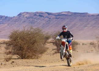 Amine Echiguer à la conquête du désert au Rallye du Maroc 2021