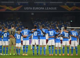 Série A: Naples jouera avec un maillot hommage à Maradona