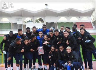 لاعبو الجيش الملكي يهنئون الشيبي