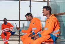 قطر 2022: اللجنة العليا للمشاريع والإرث تستعرض التقدم في رعاية العمال