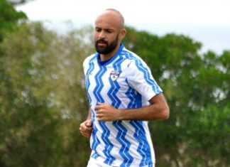 المغرب الفاسي يتعاقد مع زكرياء بلمعاشي