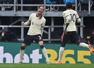 Premier League: Liverpool engrange, Newcastle enchaîne, Tottenham patauge