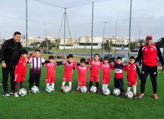 بالصور ..إقبال كبير على أكاديمية أزد ألكمار للدولي السابق الحضريوي