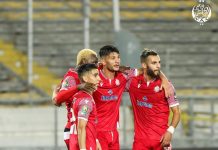 الوداد الرياضي يفوز خارج الميدان ويعيد انفراده بصدارة البطولة الاحترافية