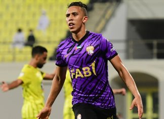 غرامة لسفيان رحيمي بسبب سوء السلوك