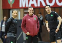 الدكيك يشيد بأداء أسود الفوتسال أمام الأرجنتين