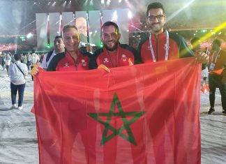 بالصور ..هكذا عبر طبيب الوفد الرياضي المغربي عن فرحته بإنجازات الأبطال المغاربة