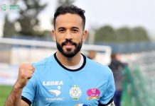 أنس الزنيتي يجدد عقده رفقة الرجاء الرياضي