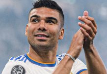 كاسيميرو يذرف الدموع في حفل توديعه