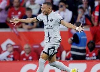 Ligue1: nouveau record et triplé pour Mbappé, qui a retrouvé le sourire