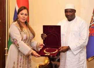 Bouchra Hajij, présidente de la CAVB, en tournée en Gambie