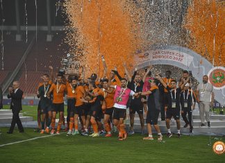 نهضة بركان رابع فريق مغربي يتوج بكأس السوبر الأفريقي